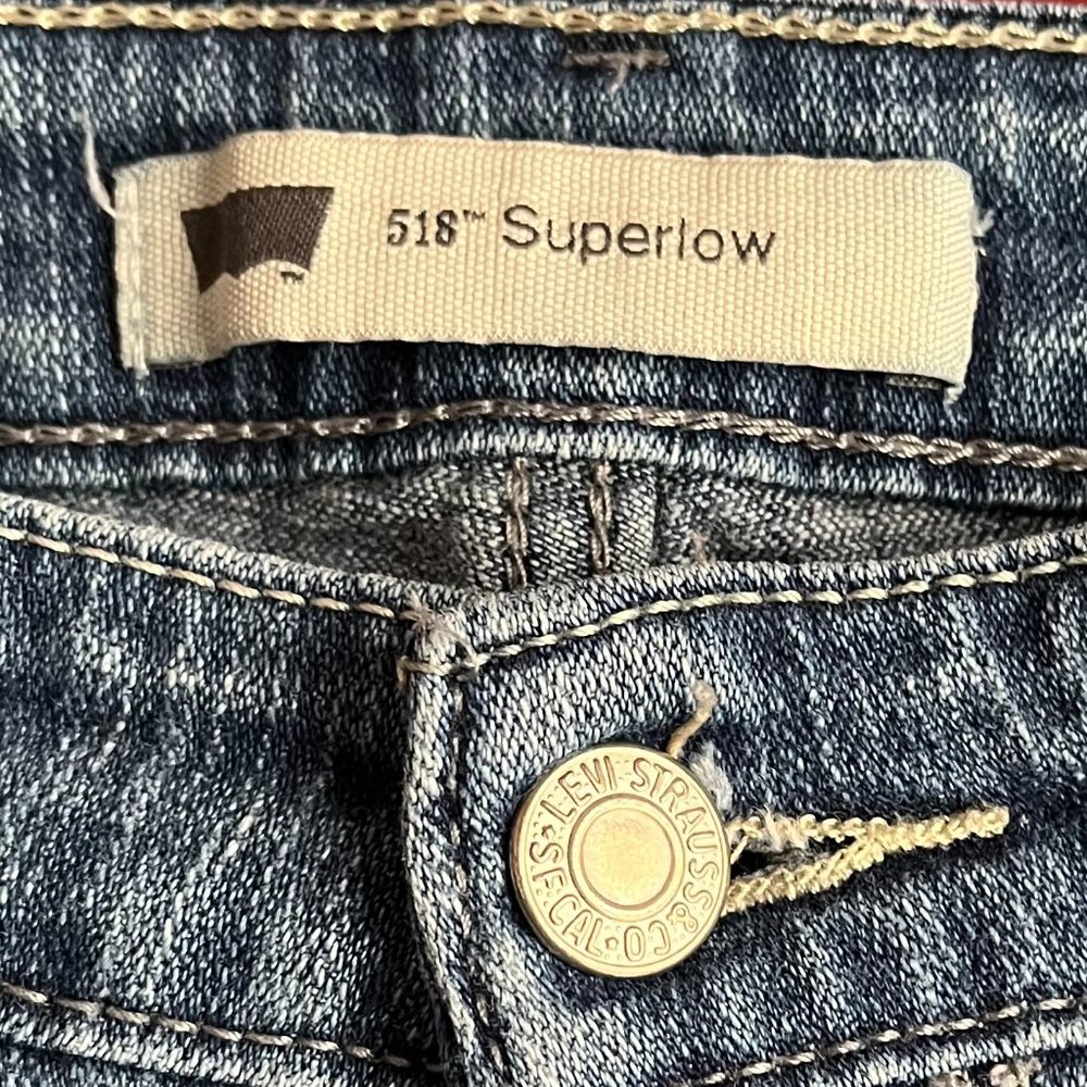 Levi’s Super Low Bootcut 518 Jeans - Picture 3 of 11